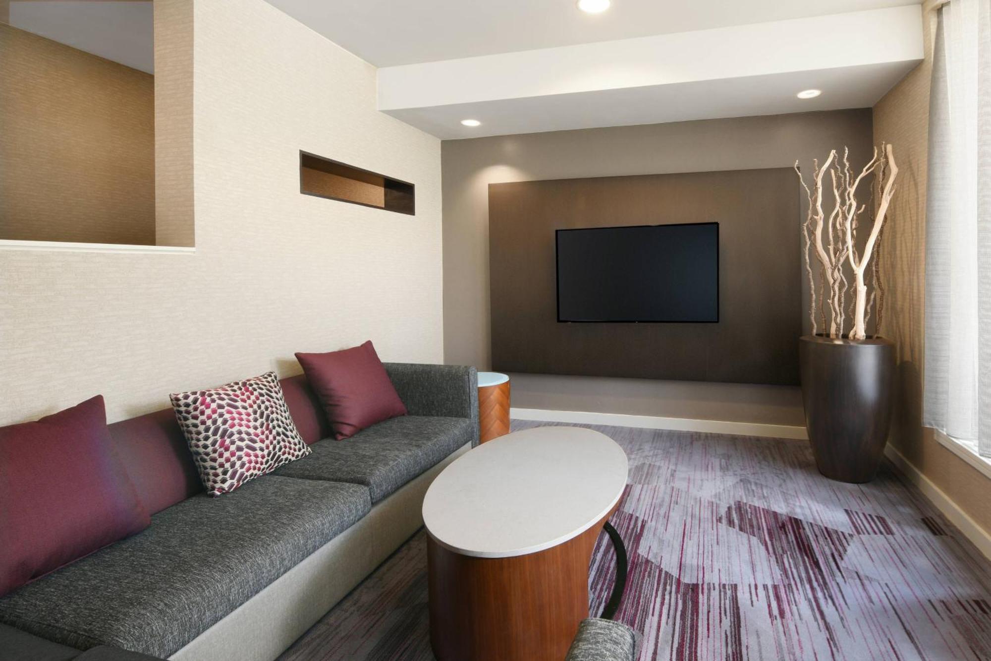 Courtyard Dallas Las Colinas Irving Exterior photo